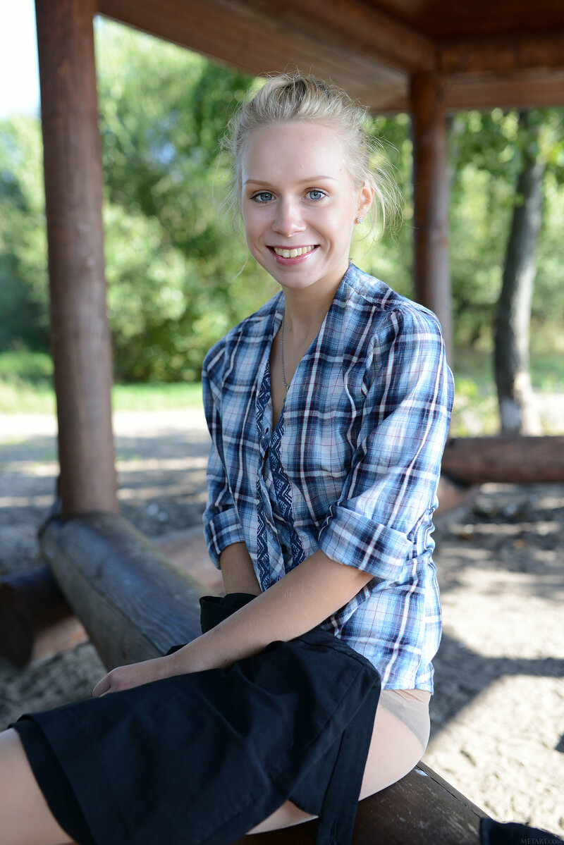 Есения, 25